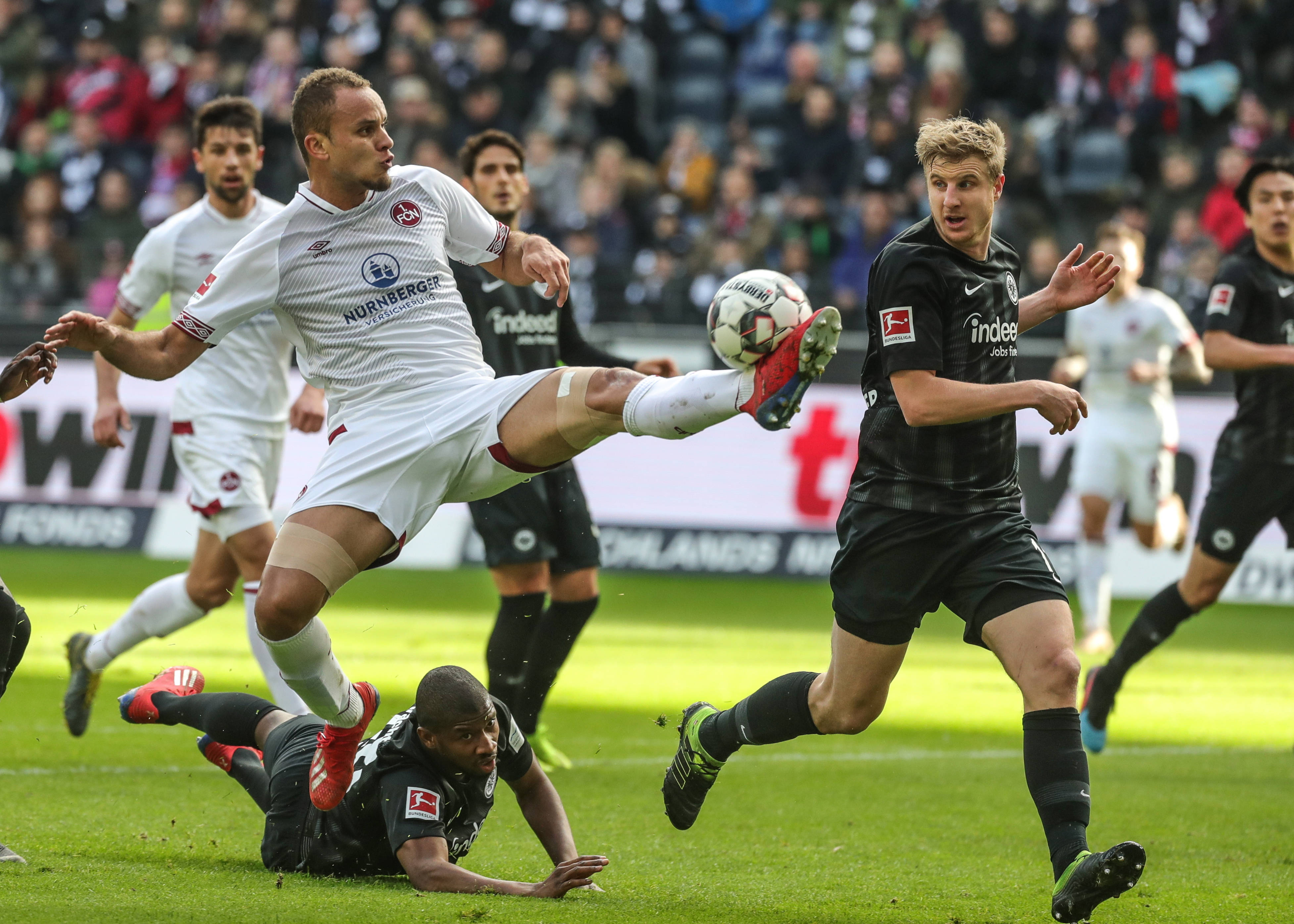赖特：枪手上半场创造了足够多机会，这种情况必须把握住机会