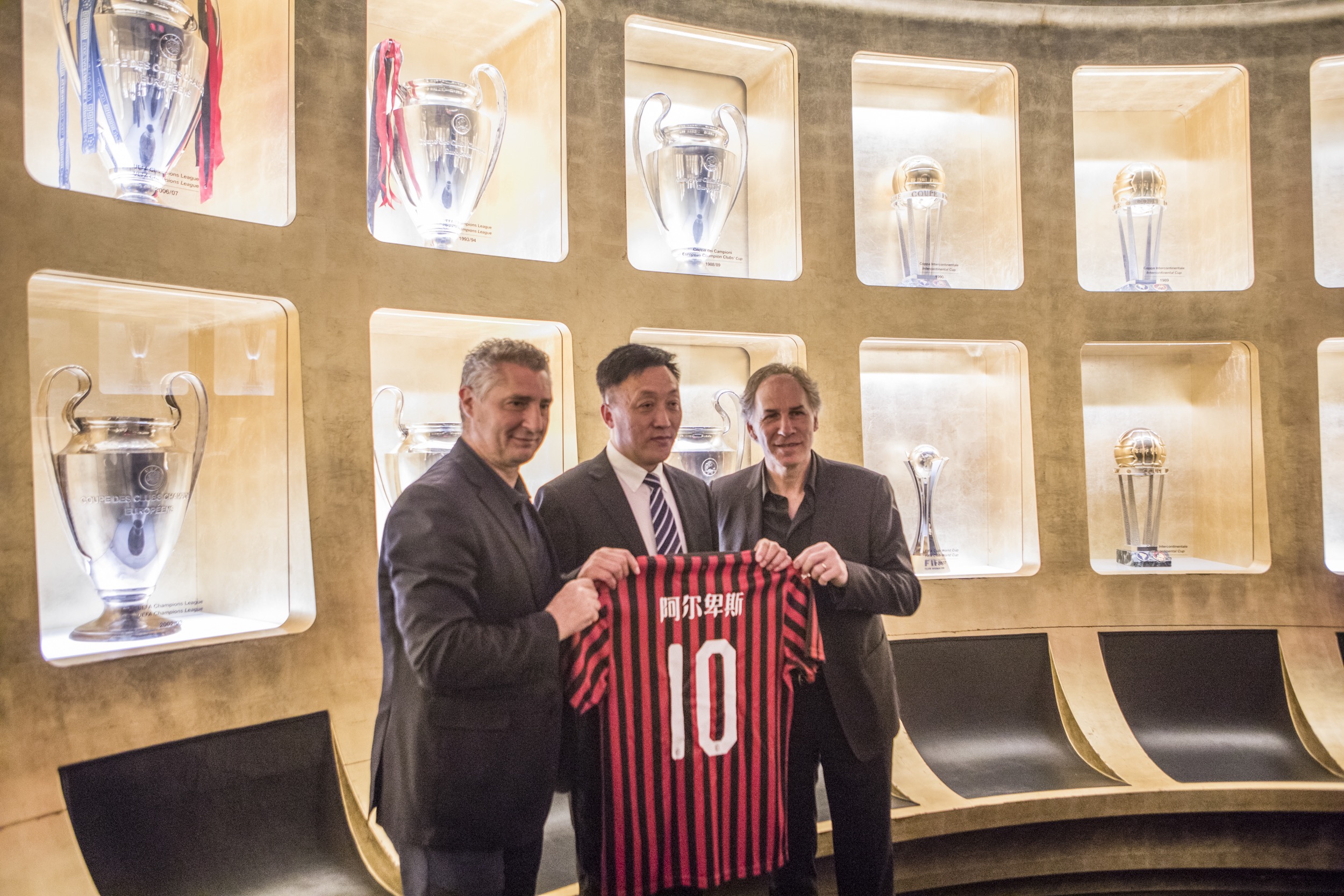 Epic神秘喜加一公布：重磅3A大作《霍格沃茨之遗》免费领取！