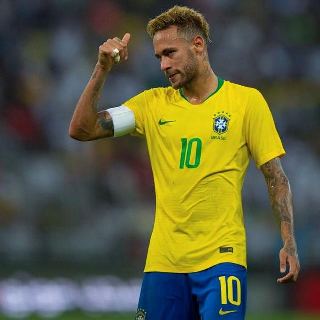 [中超]张玉宁横传门前 法比奥冲顶扳平比分